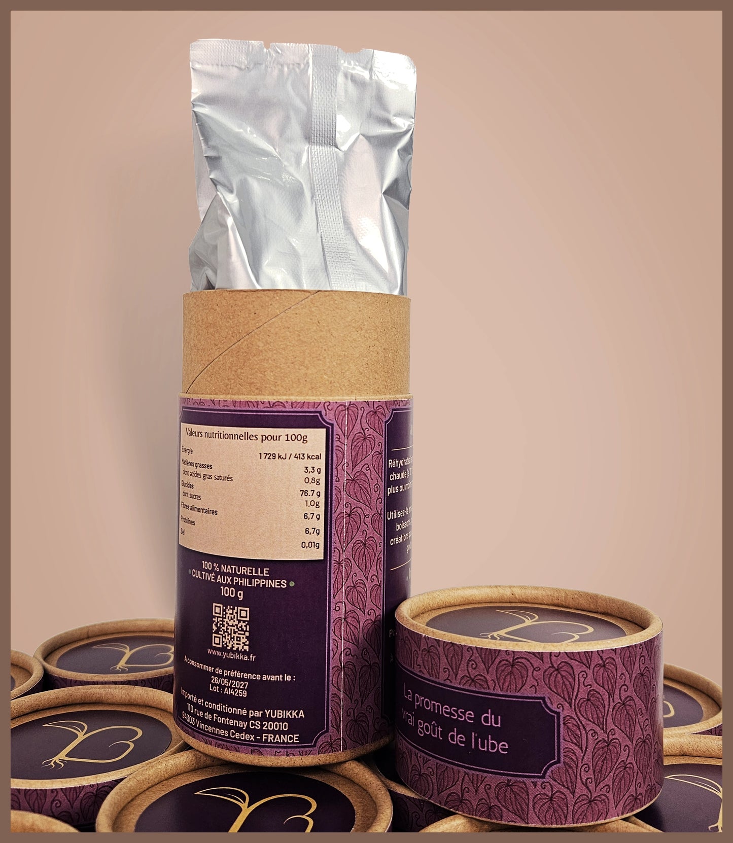 Poudre d'ube dans un sachet dans un tube en carton Yubikka